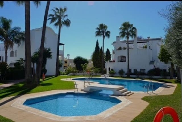 2 sypialnia Apartament na sprzedaż w Estepona z basenem garażem - 325 000 € (Ref: 9609637)
