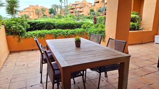 2 chambre Appartement à vendre à La Duquesa / Puerto de la Duquesa, Manilva avec piscine - 484 000 € (Ref: 9609761)