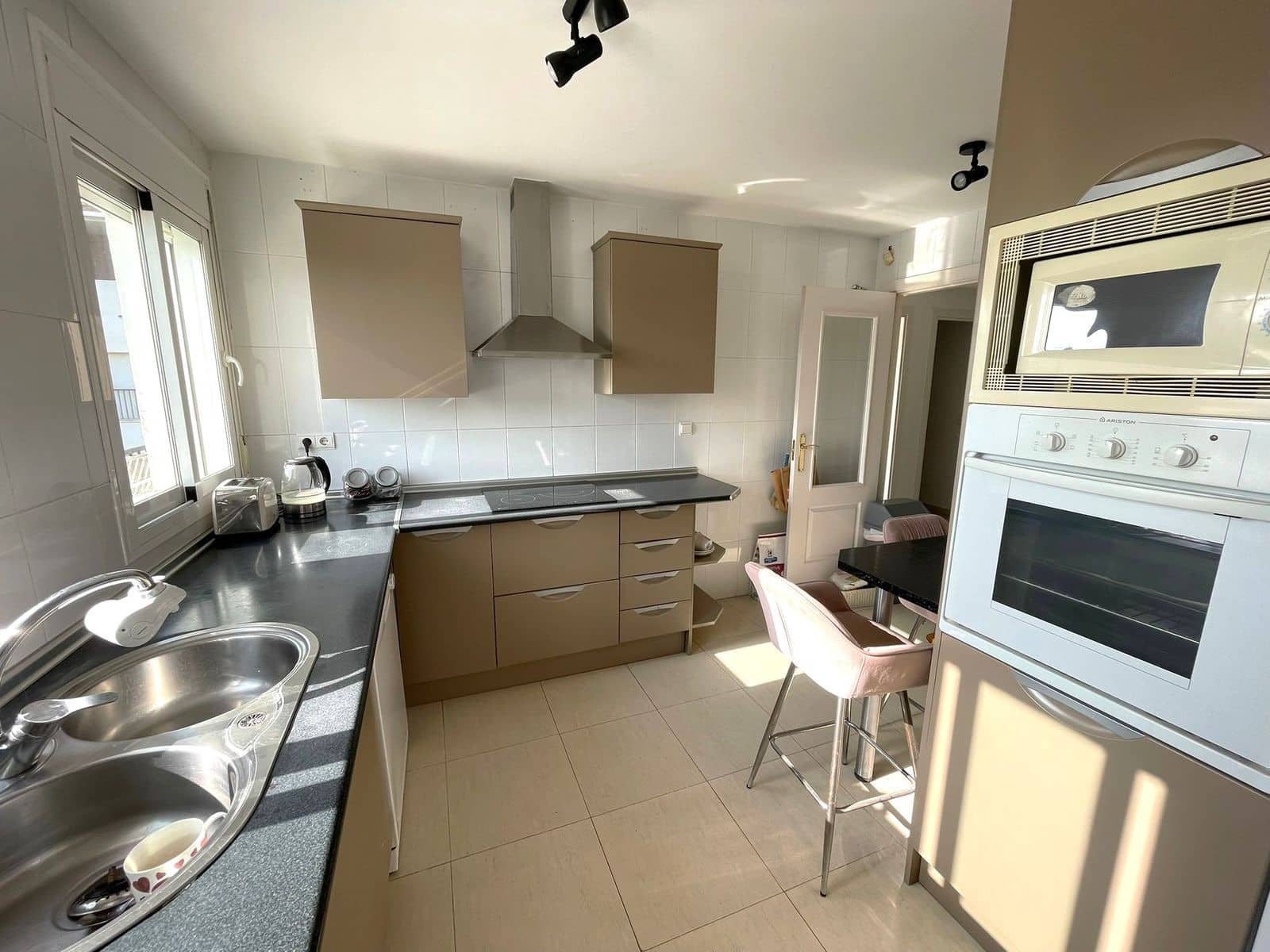 Apartamento de 3 habitaciones en Málaga ciudad en venta con piscina - 375.000 € (Ref: 9609897)