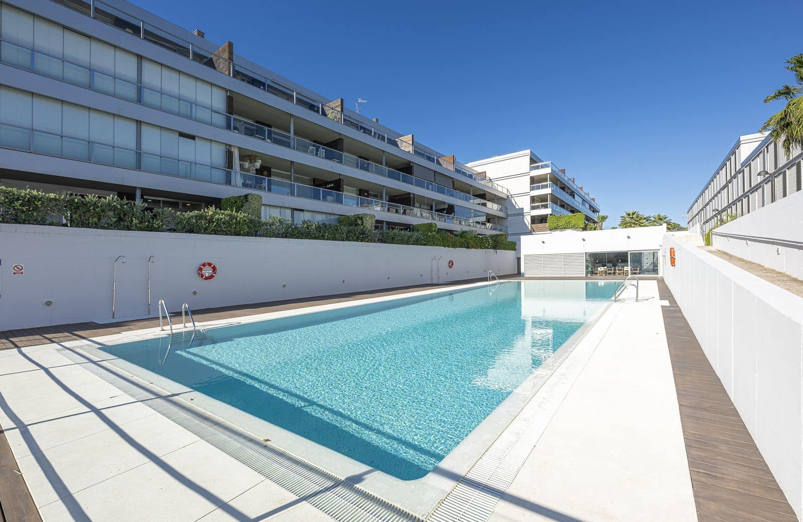 3 chambre Appartement à vendre à Manilva avec piscine garage - 450 000 € (Ref: 9609952)