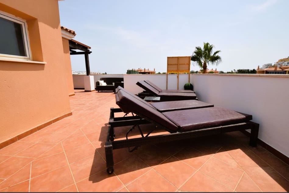 2 sypialnia Penthouse na sprzedaż w La Cala de Mijas z basenem - 475 000 € (Ref: 9609956)