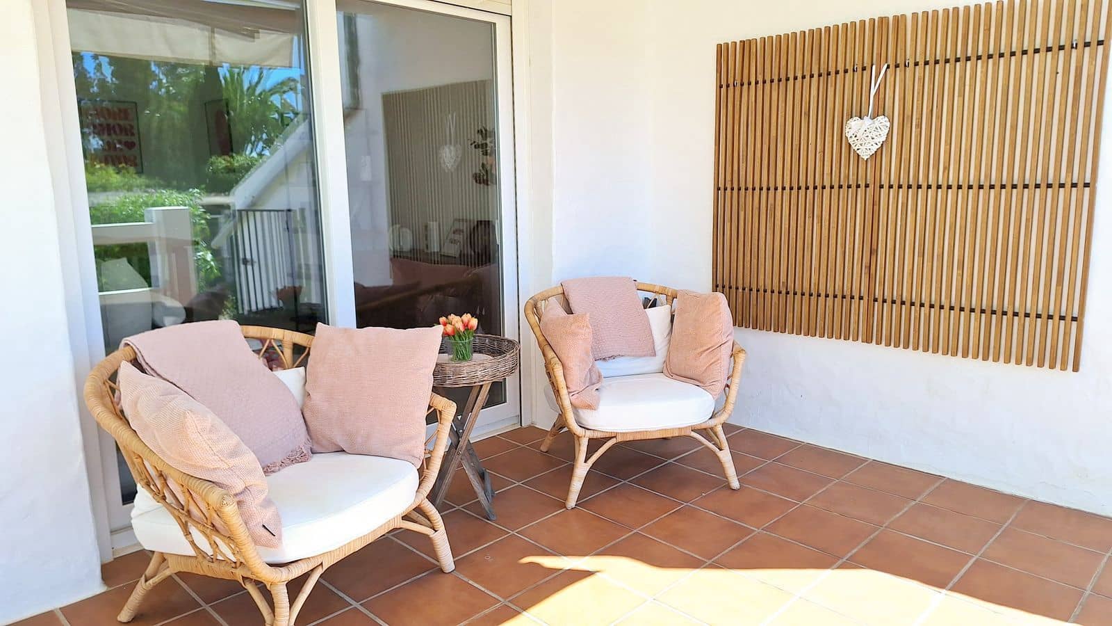 Casa de 3 habitaciones en La Duquesa / Puerto de la Duquesa en venta con piscina - 425.000 € (Ref: 9611502)