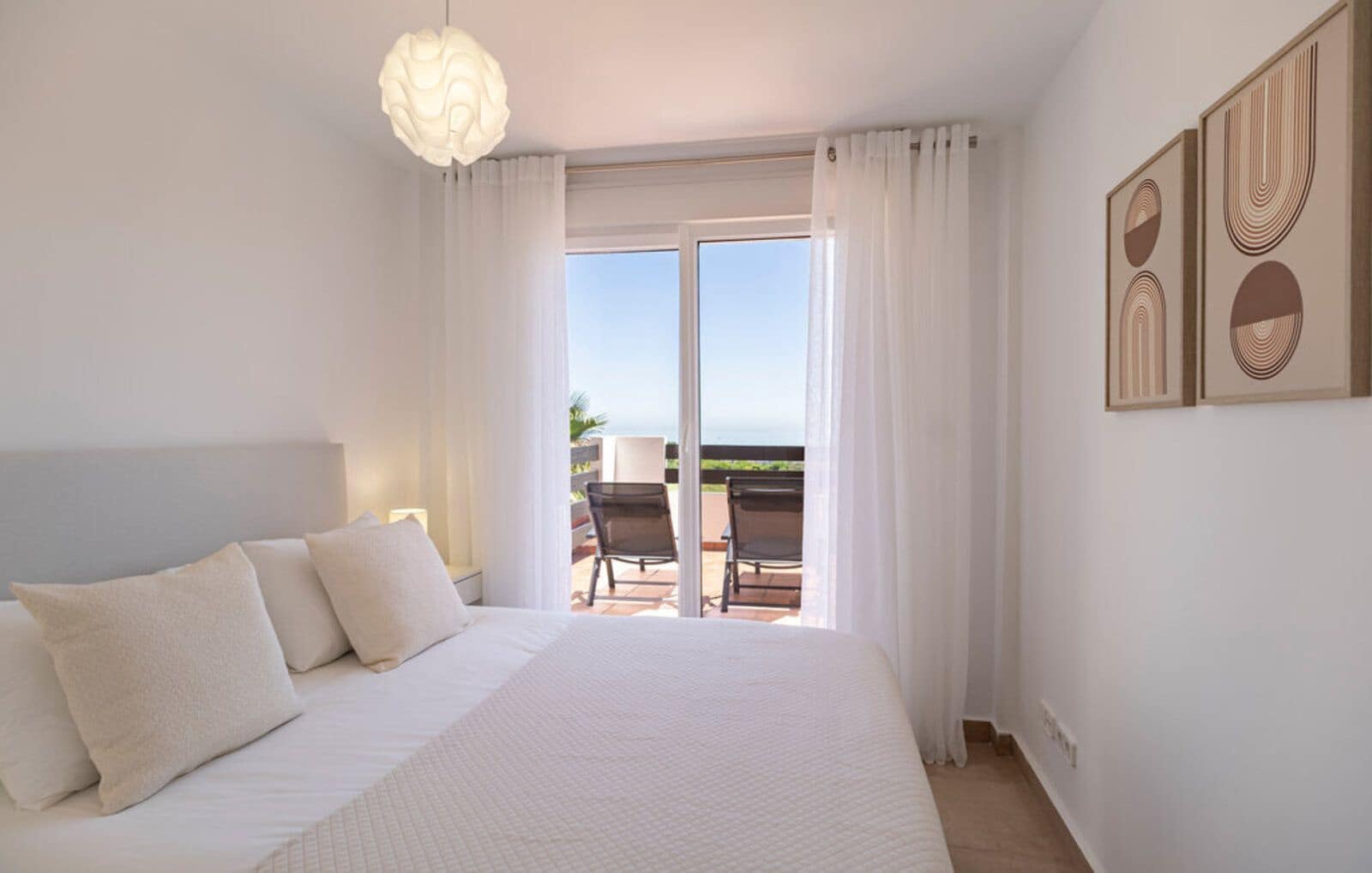 2 slaapkamer Appartement te koop in Manilva met zwembad - € 324.000 (Ref: 9611610)