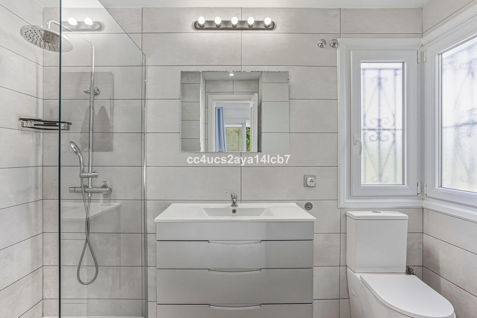 3 sypialnia Dom na sprzedaż w Calahonda z basenem - 495 000 € (Ref: 9611717)