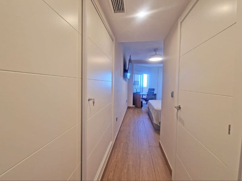 3 makuuhuone Huoneisto myytävänä paikassa Calahonda mukana uima-altaan - 395 000 € (Ref: 9611728)