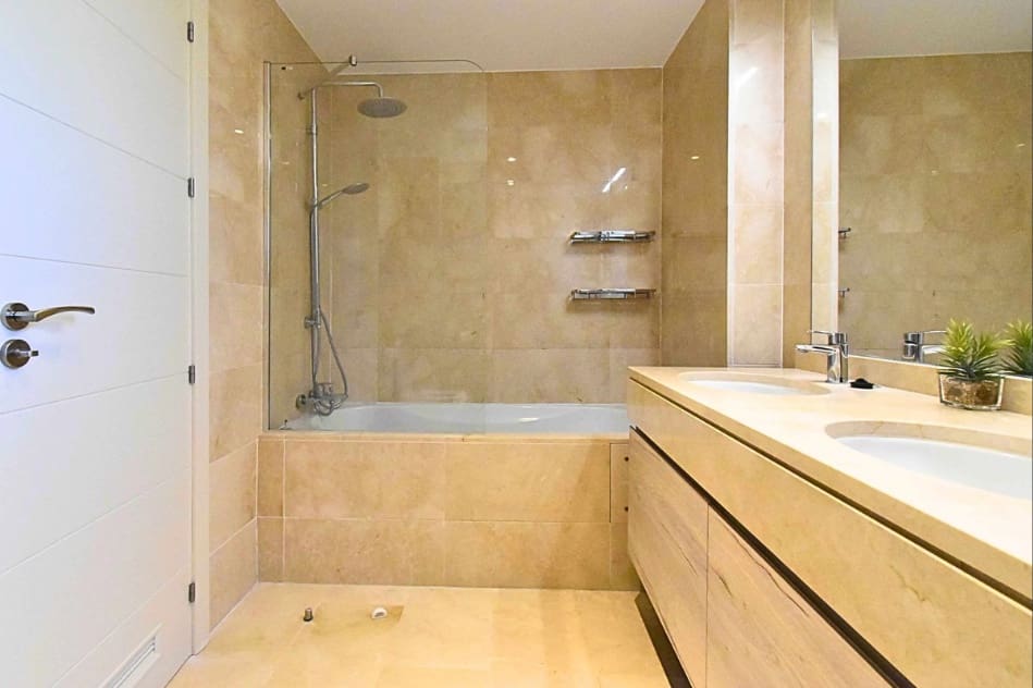 2 Zimmer Apartment zu verkaufen in Casares mit Pool Garage - 390.000 € (Ref: 9611730)