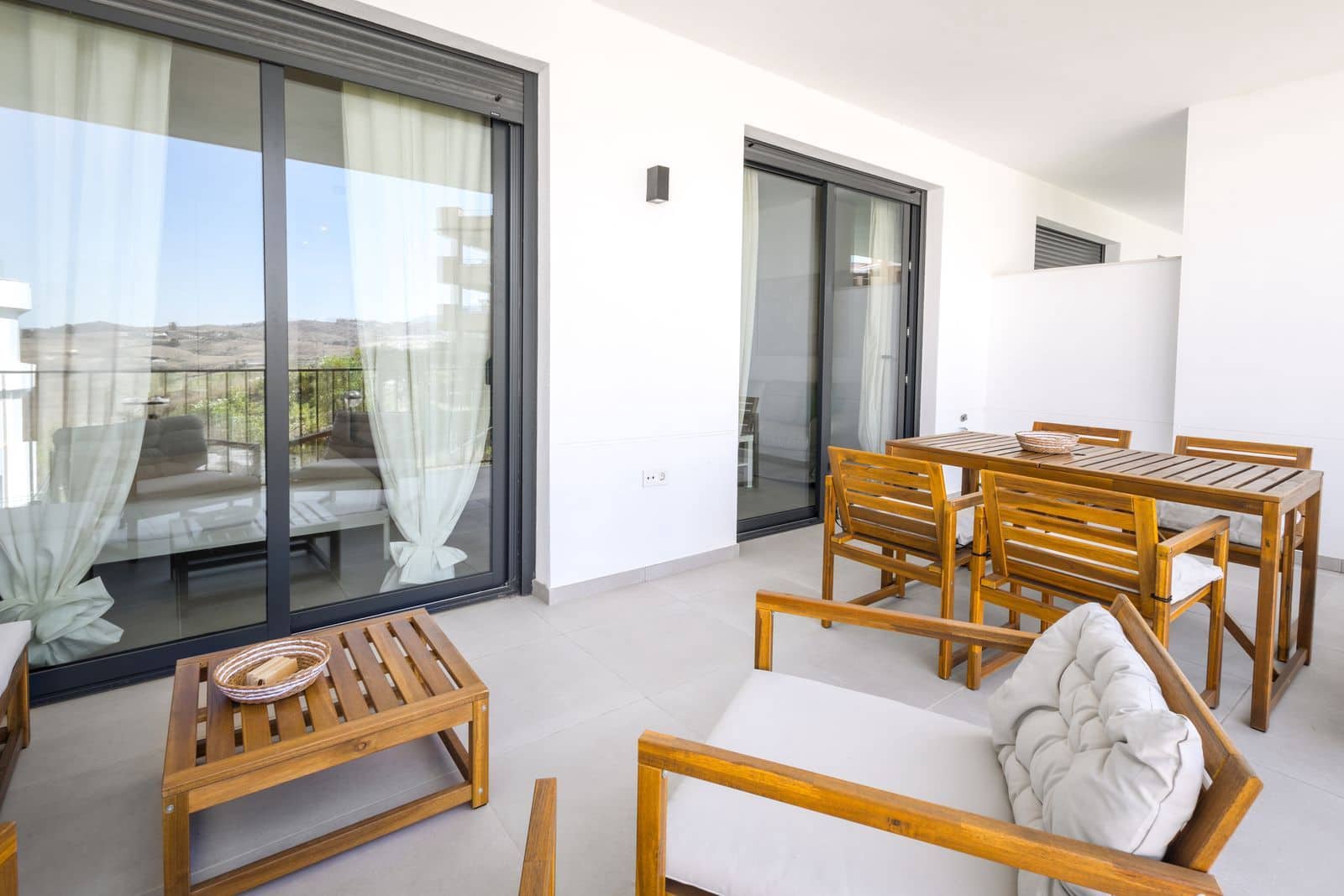 2 bedroom Apartment for sale in La Cala de Mijas with pool - € 387,000 (Ref: 9611803)