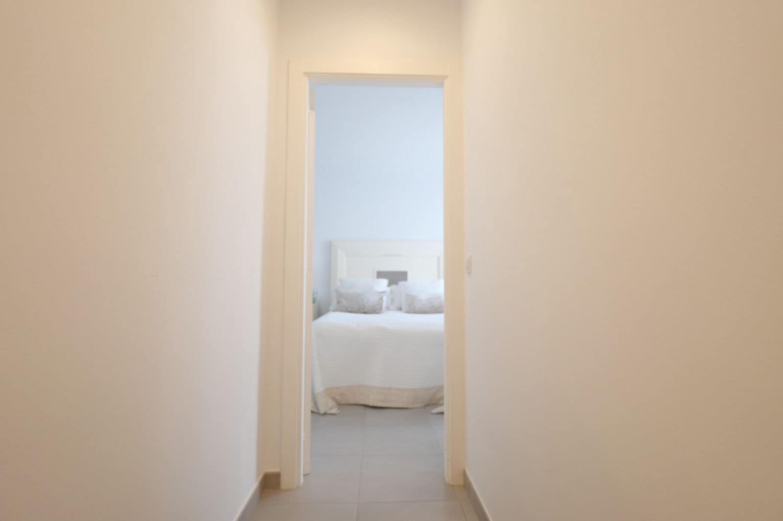 2 bedroom Apartment for sale in Calahonda with pool - € 349,000 (Ref: 9611822)