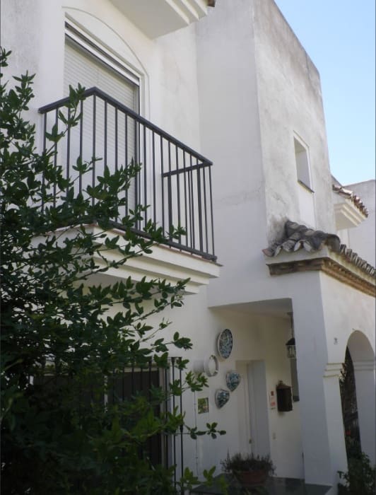 5 sypialnia Dom na sprzedaż w Estepona z basenem - 435 000 € (Ref: 9616189)