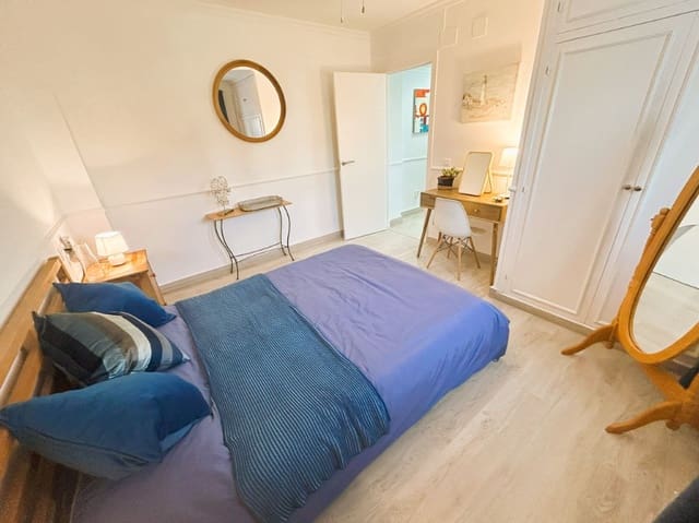 2 bedroom Penthouse for sale in La Duquesa / Puerto de la Duquesa, Manilva - € 330,000 (Ref: 9616797)