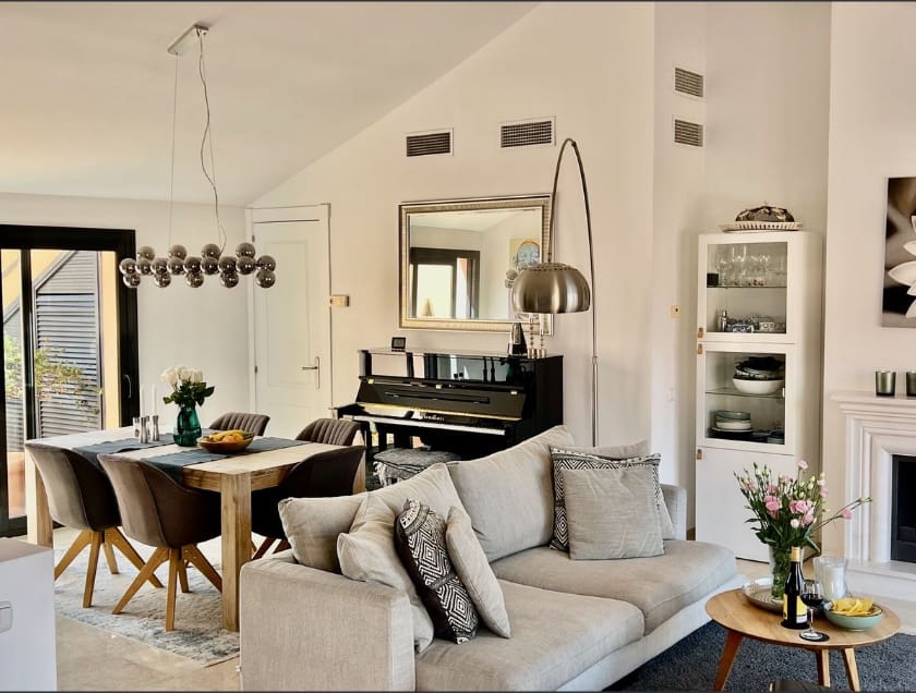 3 soveværelse Penthouse til salg i Calahonda med swimmingpool - € 495.000 (Ref: 9621866)