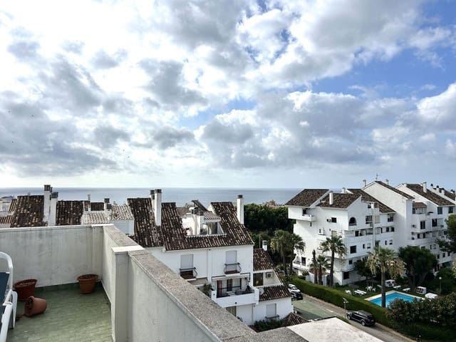 3 soverom Penthouse til salgs i Estepona med svømmebasseng garasje - € 650 000 (Ref: 9621871)