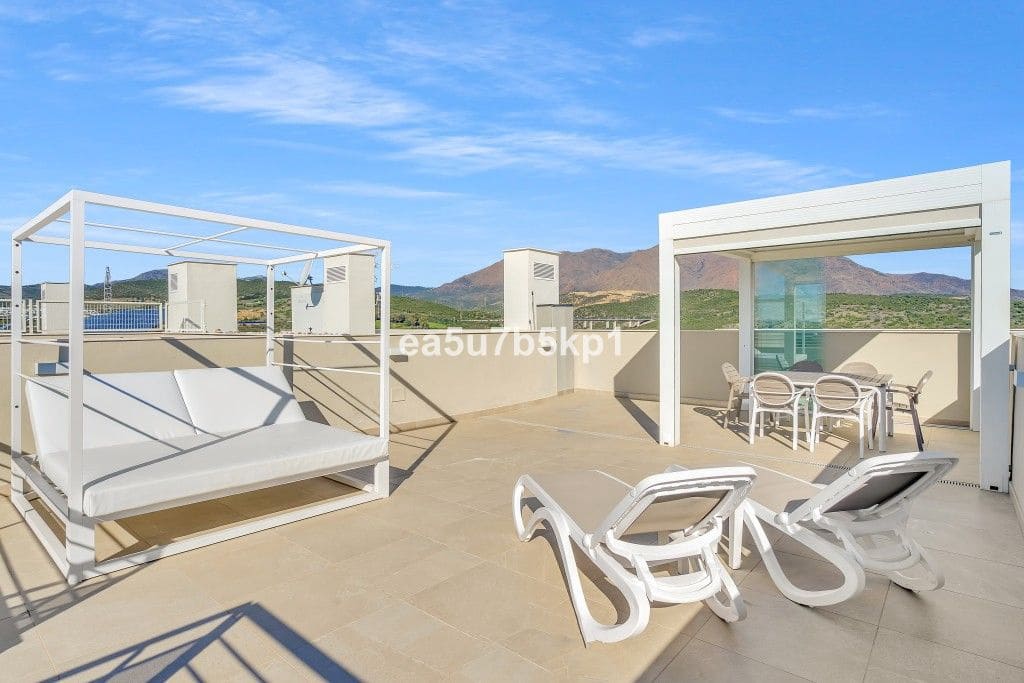 2 sovrum Takvåning till salu i Estepona - 475 000 € (Ref: 9621893)