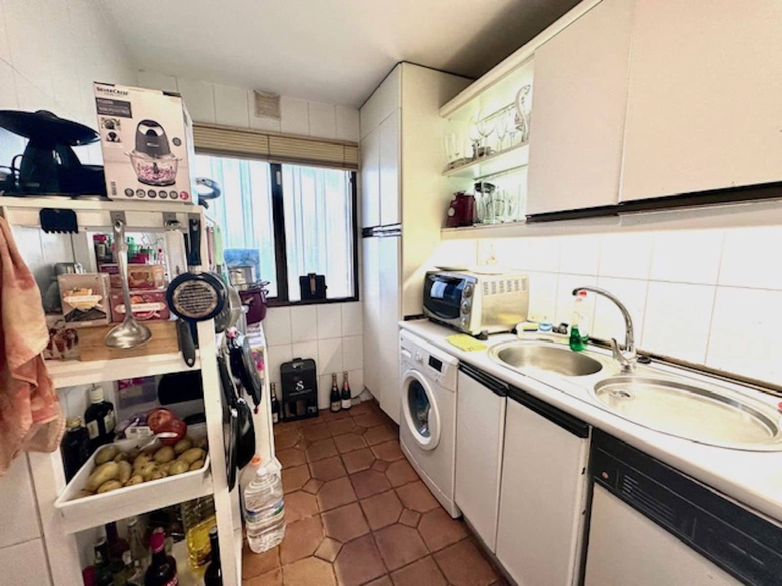 2 sovrum Lägenhet till salu i Estepona med pool garage - 325 000 € (Ref: 9621992)