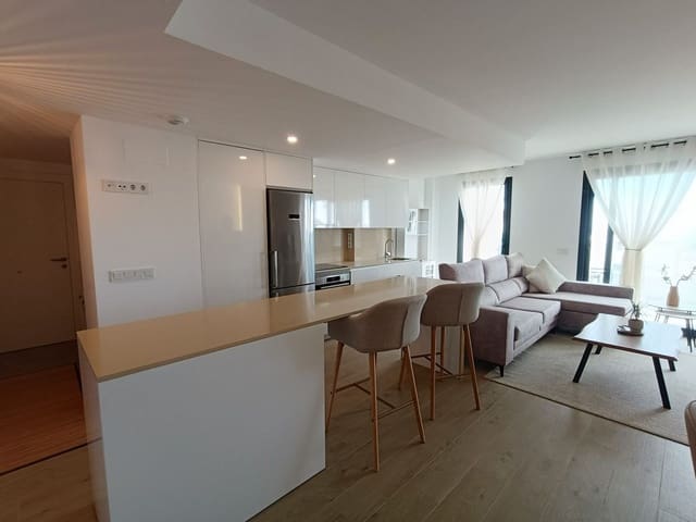 3 sovrum Lägenhet till salu i Estepona med pool garage - 499 000 € (Ref: 9621993)