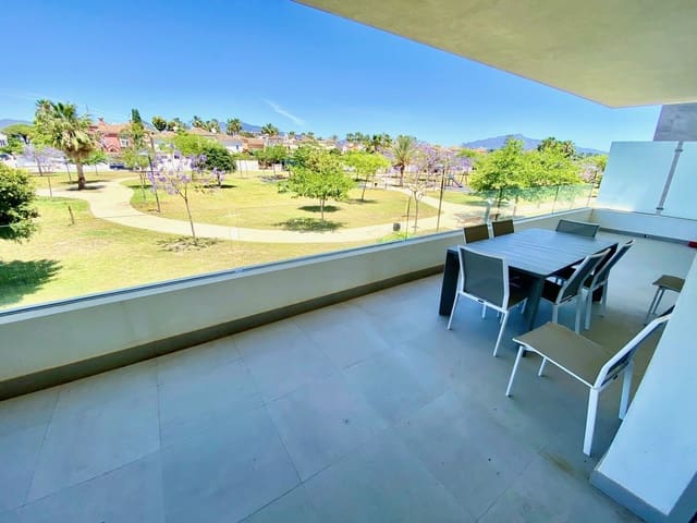 3 chambre Appartement à vendre à Estepona avec piscine garage - 500 000 € (Ref: 9622466)