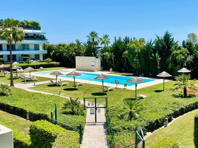 3 chambre Appartement à vendre à Estepona avec piscine garage - 500 000 € (Ref: 9622466)