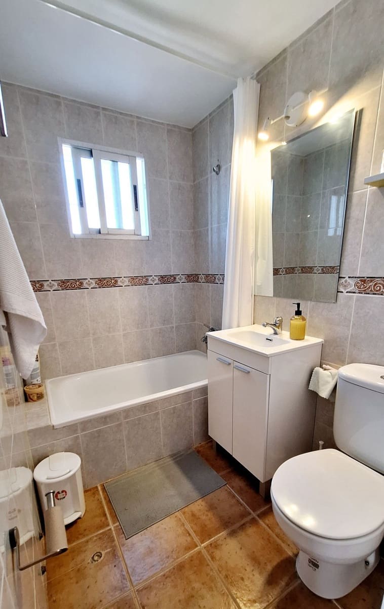 Casa de 3 habitaciones en Manilva en venta con piscina - 290.000 € (Ref: 9622505)