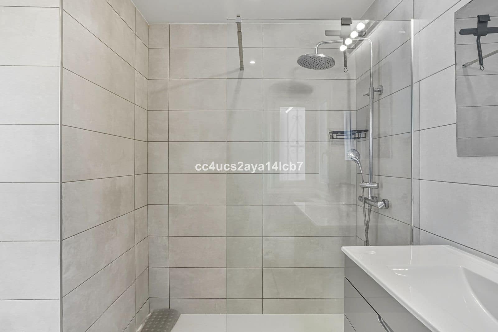 3 quarto Casa em Banda para venda em Calahonda com piscina - 495 000 € (Ref: 9622635)