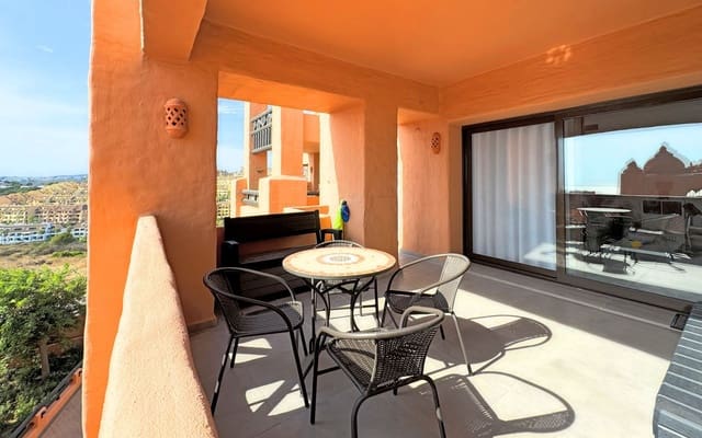 2 soverom Leilighet til salgs i La Duquesa / Puerto de la Duquesa, Manilva med svømmebasseng - € 315 000 (Ref: 9622642)