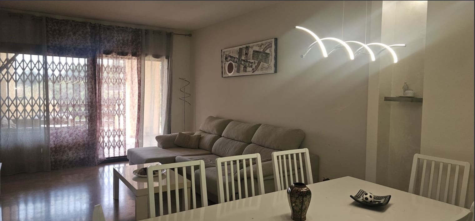 3 slaapkamer Appartement te koop in Manilva met zwembad - € 315.000 (Ref: 9627876)