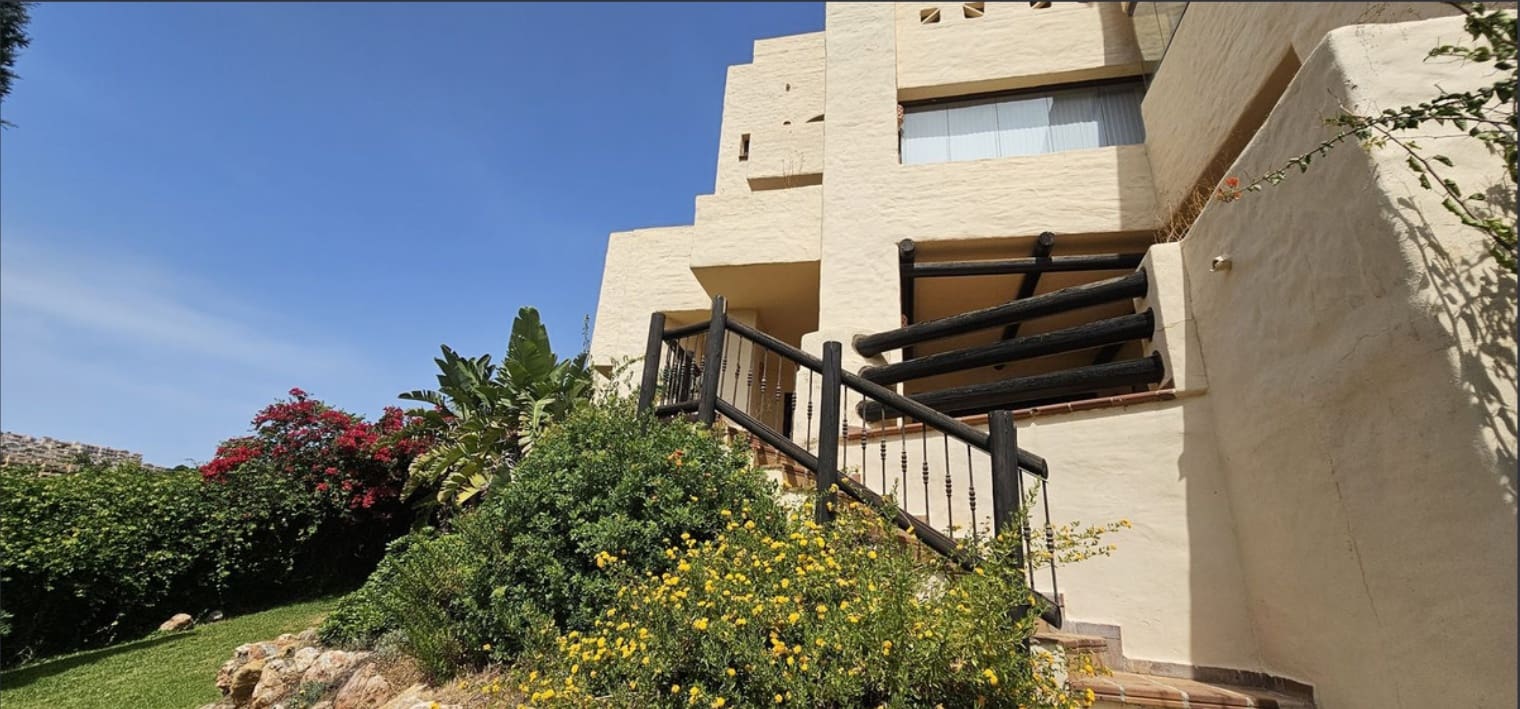 3 slaapkamer Appartement te koop in Manilva met zwembad - € 315.000 (Ref: 9627876)