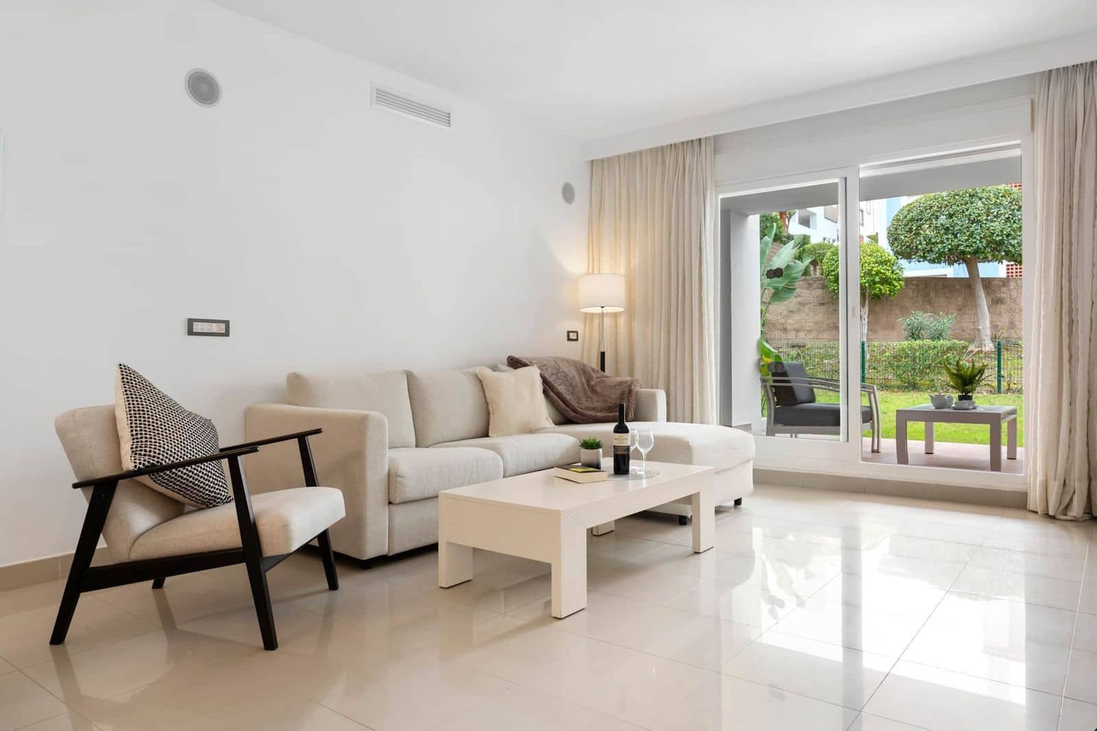 2 slaapkamer Appartement te koop in Estepona met zwembad garage - € 394.950 (Ref: 9627917)