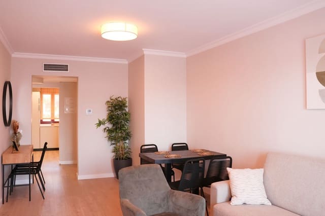 3 chambre Penthouse à vendre à Benahavís avec garage - 450 000 € (Ref: 9627925)