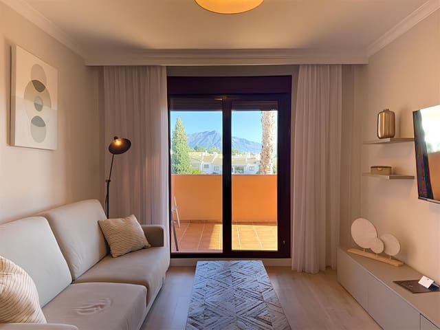 3 chambre Penthouse à vendre à Benahavís avec garage - 450 000 € (Ref: 9627925)