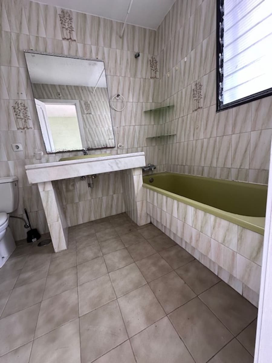 2 slaapkamer Appartement te koop in Estepona met zwembad garage - € 325.000 (Ref: 9627945)