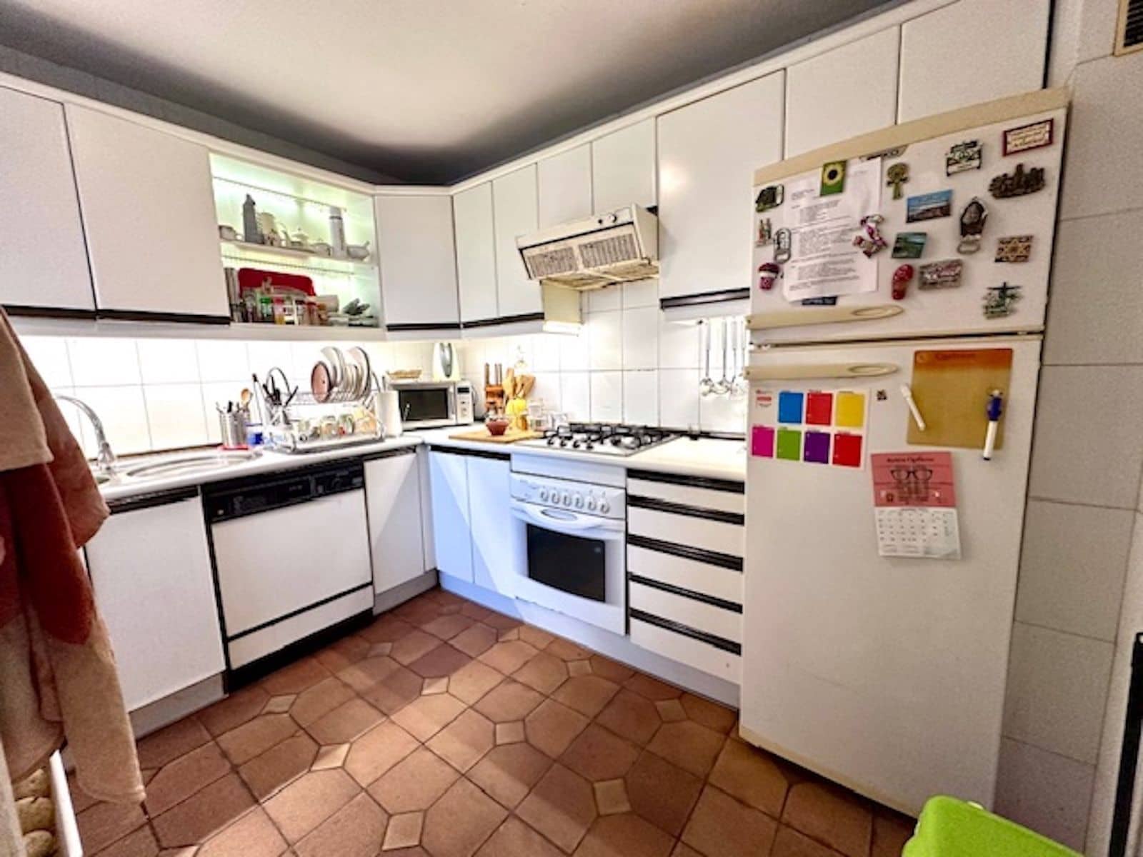 2 slaapkamer Appartement te koop in Estepona met zwembad garage - € 325.000 (Ref: 9627945)