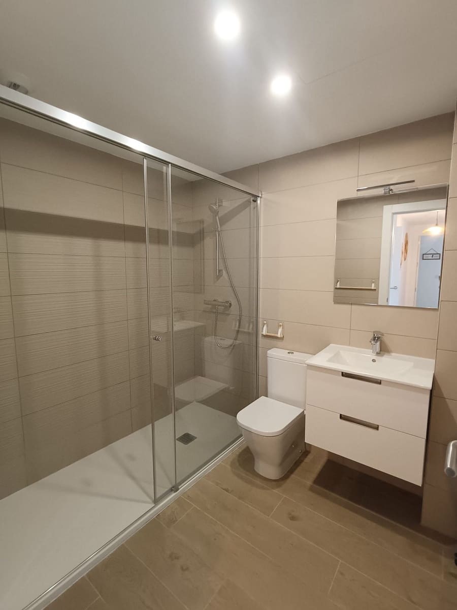 3 sovrum Lägenhet till salu i Estepona med pool garage - 499 000 € (Ref: 9627947)