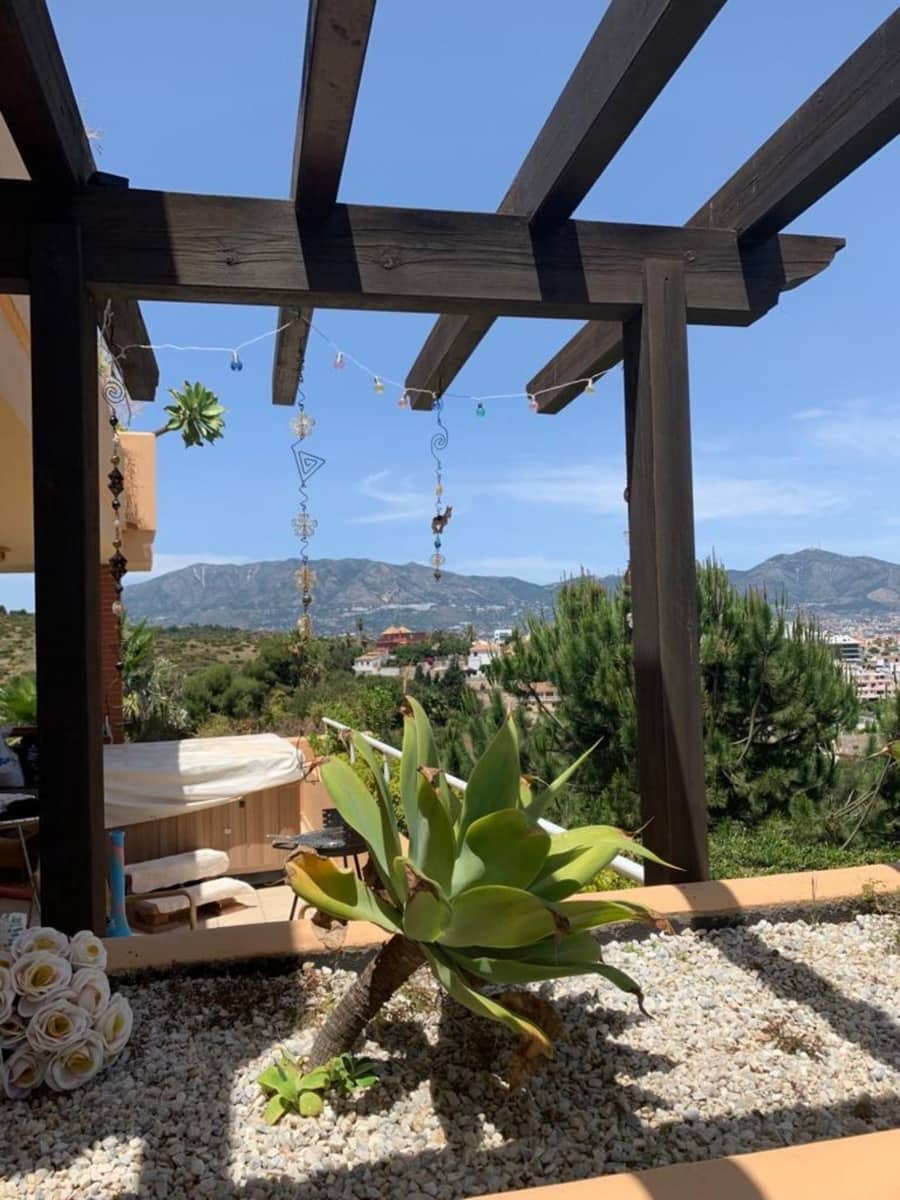 Apartamento de 2 habitaciones en Mijas Costa en venta con piscina - 399.000 € (Ref: 9627950)