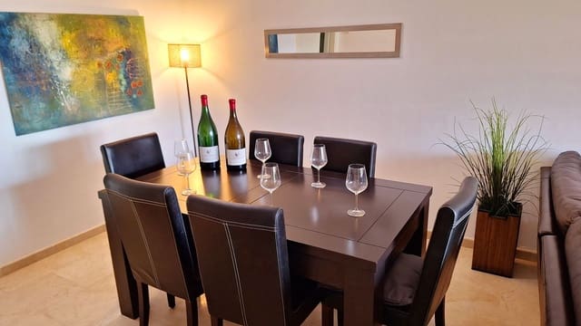 2 makuuhuone Huoneisto myytävänä paikassa La Duquesa / Puerto de la Duquesa, Manilva mukana uima-altaan - 484 000 € (Ref: 9627958)