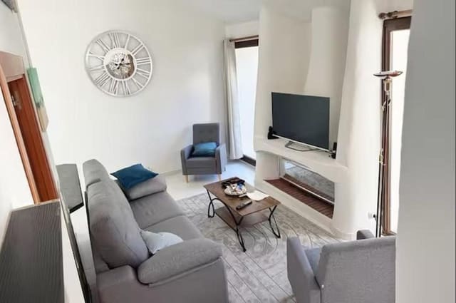 Apartamento de 2 habitaciones en Estepona en venta con piscina garaje - 500.000 € (Ref: 9630337)