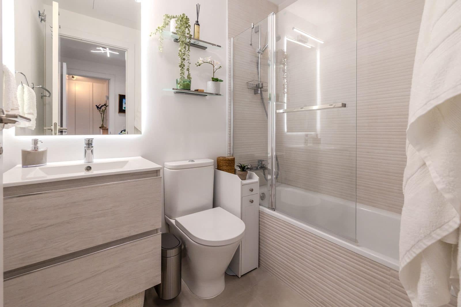 2 slaapkamer Penthouse te koop in New Golden Mile met zwembad - € 495.000 (Ref: 9630375)