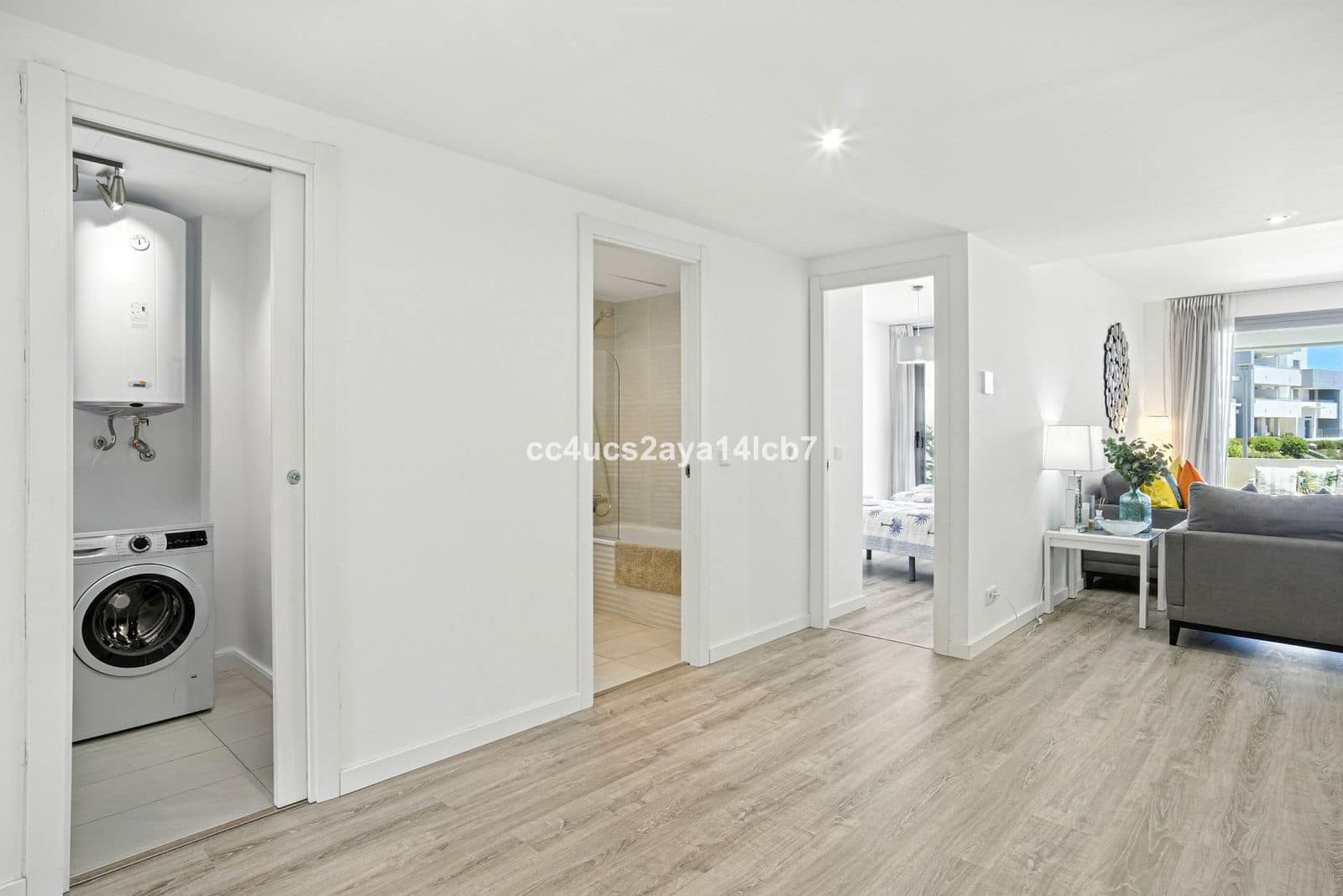 2 quarto Apartamento para venda em Estepona com piscina - 385 000 € (Ref: 9630377)