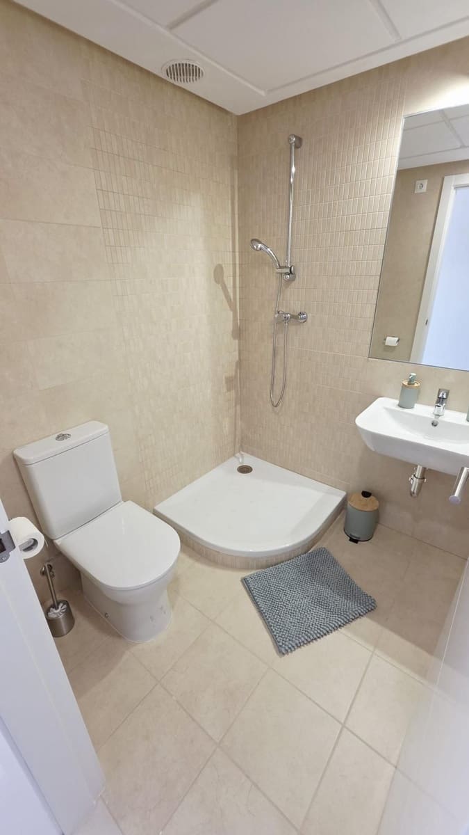 Apartamento de 2 habitaciones en Estepona en venta con piscina - 430.000 € (Ref: 9630391)