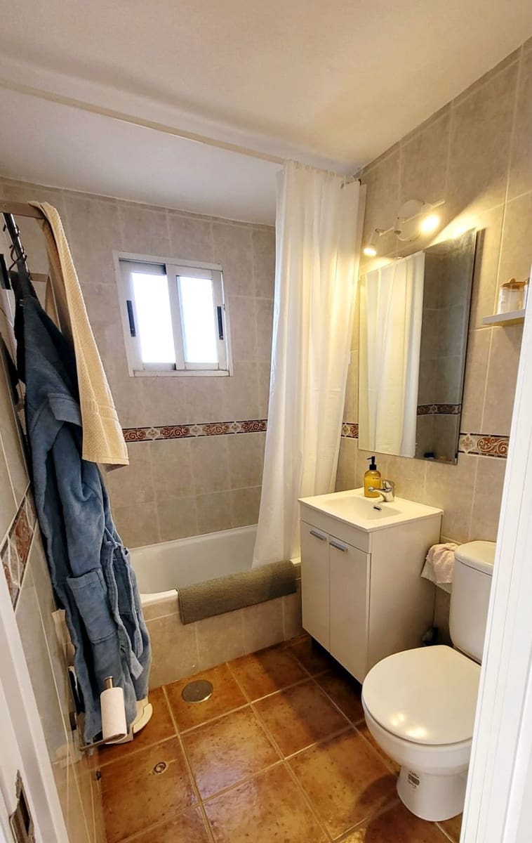 3 chambre Maison de Ville à vendre à Manilva avec piscine - 290 000 € (Ref: 9630432)