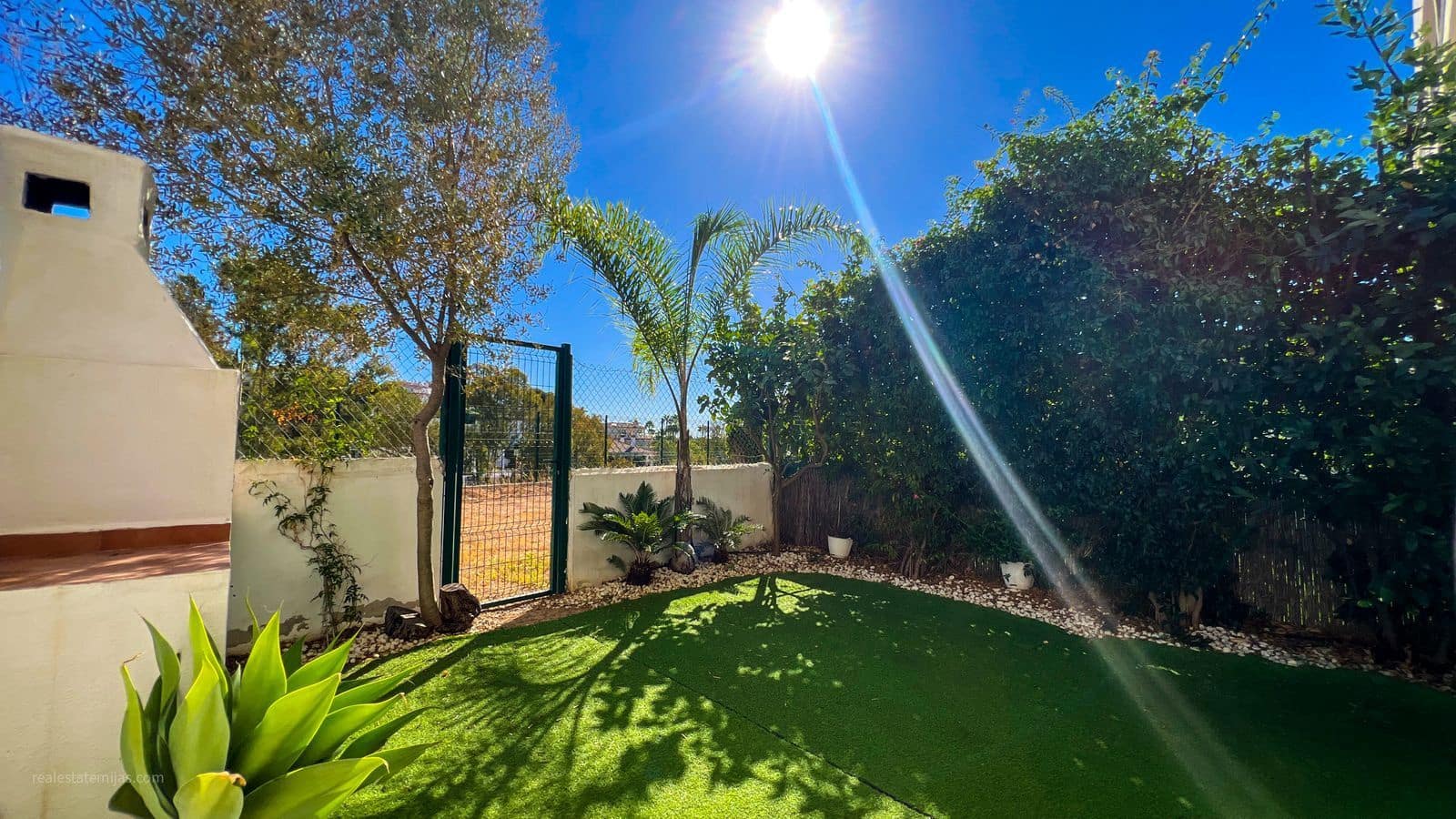 2 soveværelse Lejlighed til salg i La Cala de Mijas med swimmingpool - € 360.000 (Ref: 9630448)