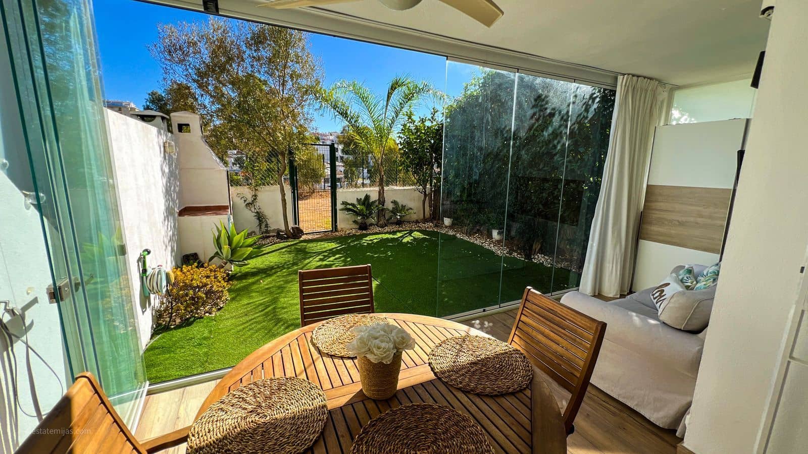 2 soveværelse Lejlighed til salg i La Cala de Mijas med swimmingpool - € 360.000 (Ref: 9630448)