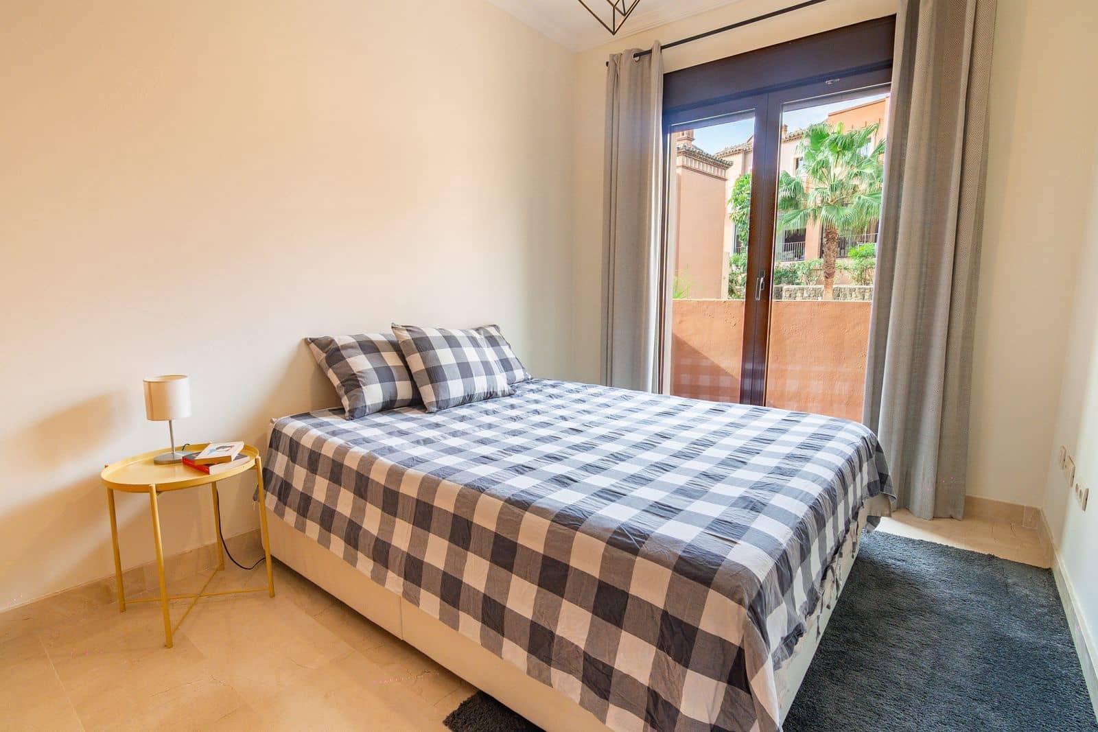 3 bedroom Townhouse for sale in Estepona with pool garage - € 470,000 (Ref: 9630456)