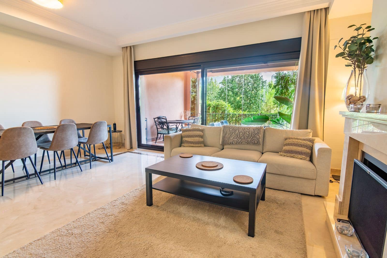 3 bedroom Townhouse for sale in Estepona with pool garage - € 470,000 (Ref: 9630456)