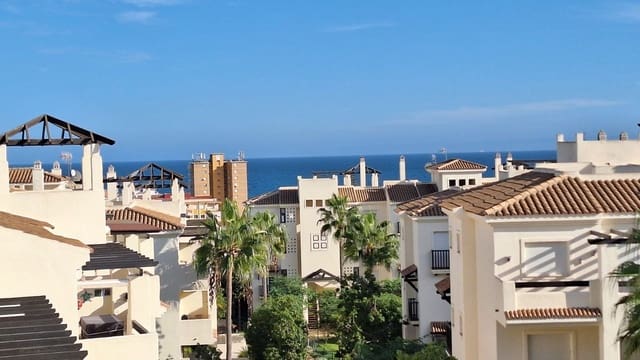 2 slaapkamer Penthouse te koop in La Duquesa / Puerto de la Duquesa, Manilva met zwembad - € 295.000 (Ref: 9630470)
