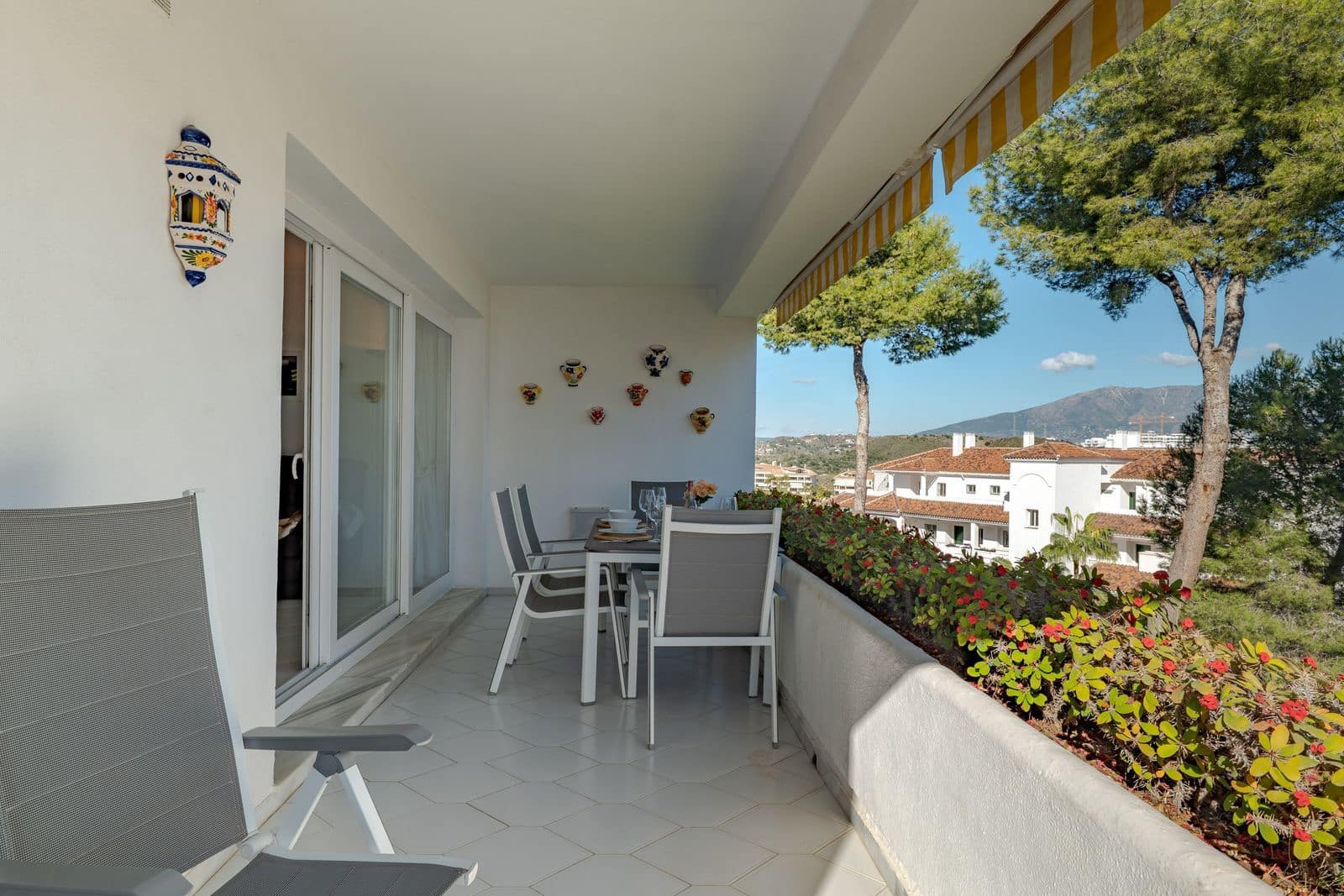 3 soveværelse Lejlighed til salg i La Cala de Mijas med swimmingpool - € 434.000 (Ref: 9630472)