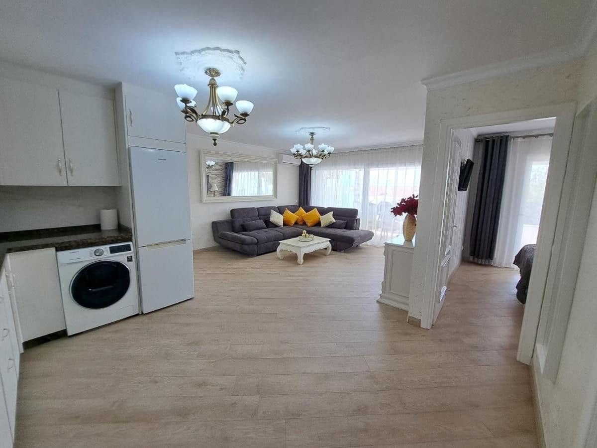 3 sypialnia Apartament na sprzedaż w Riviera del Sol z basenem - 450 000 € (Ref: 9631382)
