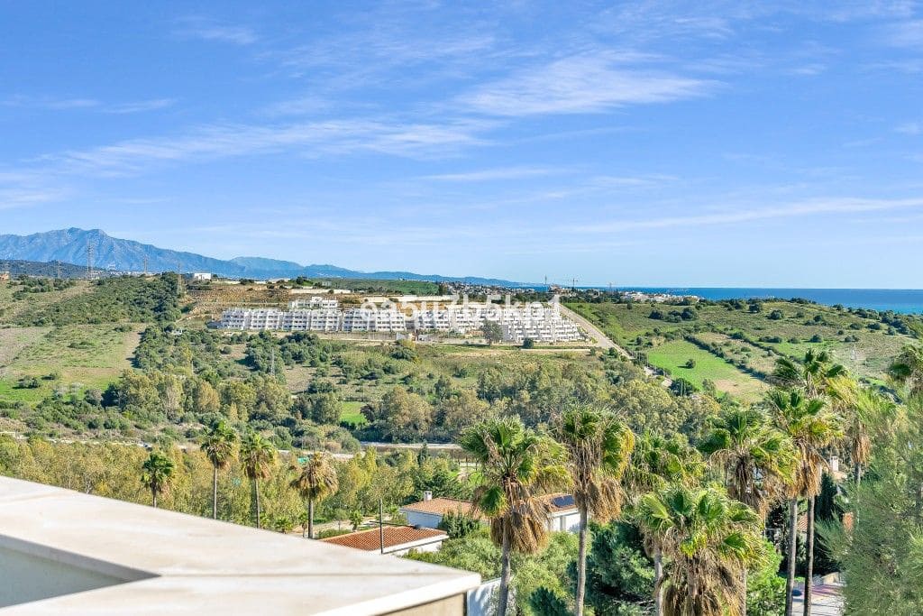 2 soverom Penthouse til salgs i Estepona - € 475 000 (Ref: 9634601)