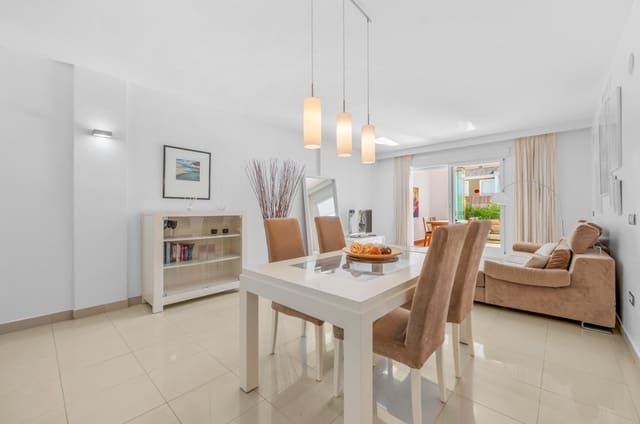 2 makuuhuone Huoneisto myytävänä paikassa Estepona mukana uima-altaan 
autotalli - 399 000 € (Ref: 9634610)