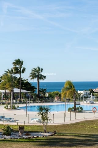 2 soveværelse Lejlighed til salg i El Chaparral, Málaga by med swimmingpool - € 435.000 (Ref: 9634644)