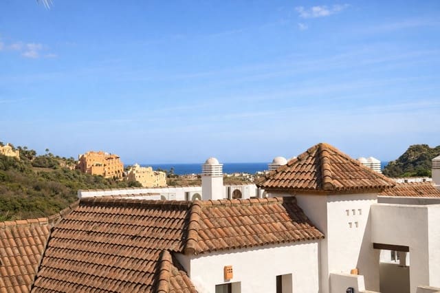 Apartamento de 2 habitaciones en Manilva en venta con piscina - 274.900 € (Ref: 9634647)